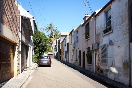 Houses with laneway entrance