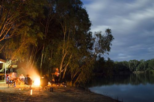 Murray River Camp Fire