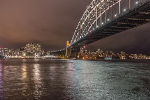 Night time on Sydney Harbour