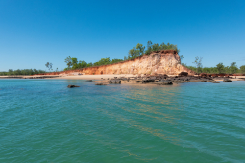 Observation Point, ochre cliff lookout in Port Essington Harbour - Australian Stock Image