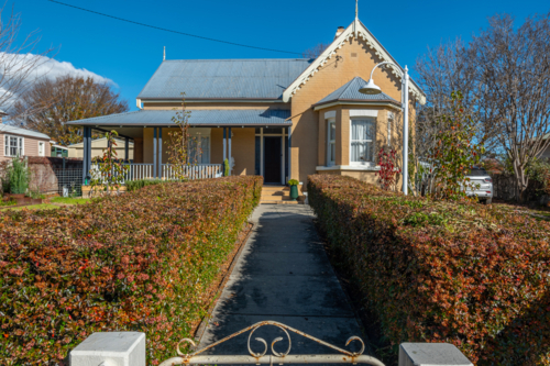 Old house in Tenterfield, northern new south wales, australia - Australian Stock Image