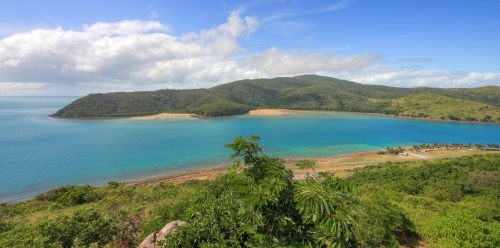 Panorama of Keswick Island chain overlooking Vincent Bay and Egremont Passage