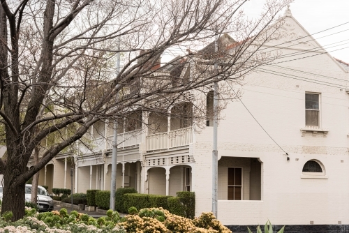 pretty white inner melbourne terrace houses - Australian Stock Image