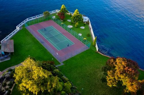 Tennis by the sea