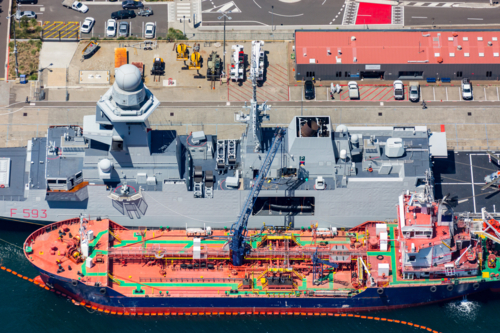 The Italian Frigate Carabiniere at Garden Island, being refuelled by the ICS Allegiance - Australian Stock Image