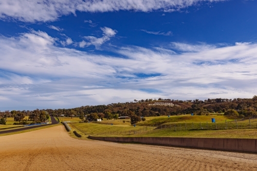 The Mount Panorama racing circuit at Bathurst NSW - Australian Stock Image