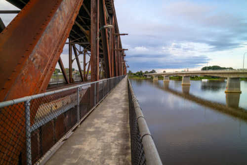 The new and old bridges in Grafton, New South Wales, Australia - Australian Stock Image