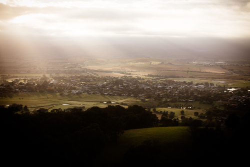 The view over Yarra Glen on a cool foggy autumn morning in Victoria, Australia - Australian Stock Image