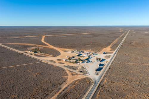 Tiny outpost on the endless Nullarbor Plain - Australian Stock Image