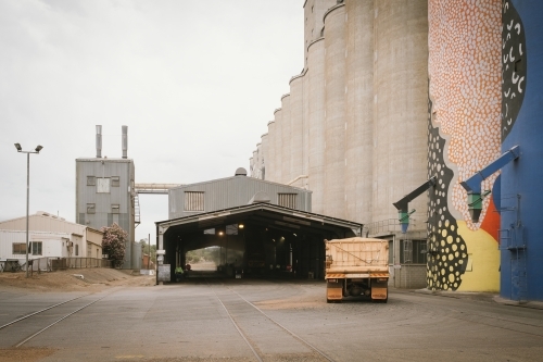Truck entering the Rail Shed at CBH Avon Yard in Northam Western Australia - Australian Stock Image