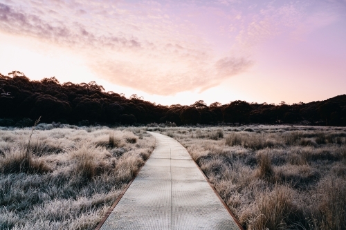 Twilight over the snowy mountain high country thredbo river track - Australian Stock Image