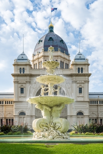 Vertical shot of Fountain in Carlton Gardens Royal Exhibition Building