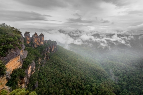 Winter rain at the famous three sisters - Australian Stock Image
